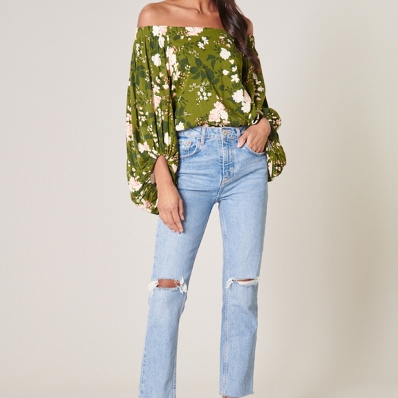 SUGARLIPS Shiloh Floral Off the Shoulder Top NWT - Picture 8 of 8